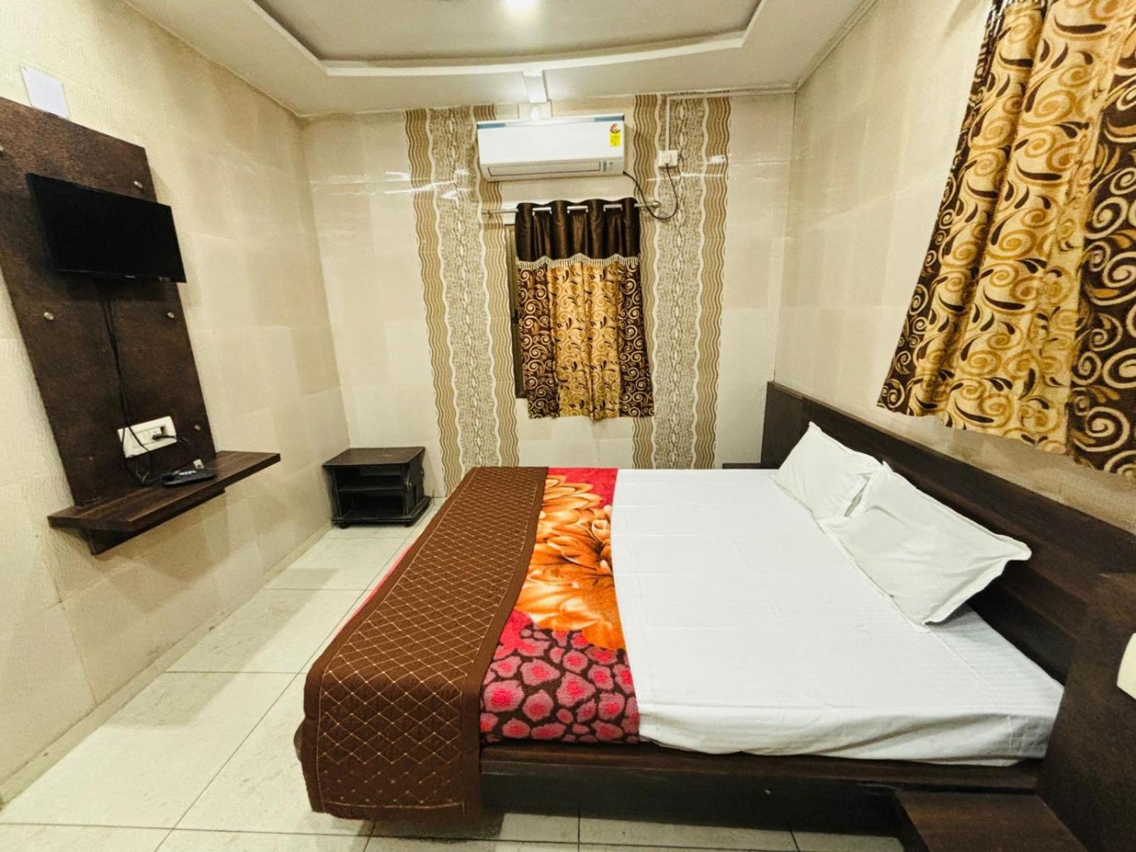 Hotel Shree Nath - 200 Meters From Dwarkadhish Temple المظهر الخارجي الصورة